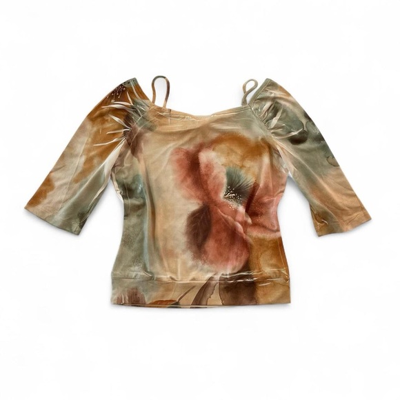 Top - Picture 2 of 3